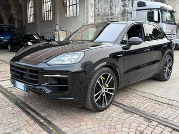 PORSCHE Cayenne 3.0 V6 E-Hybrid