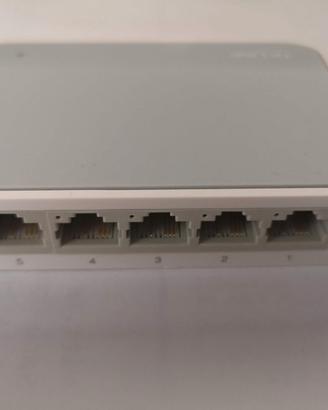 Switch 5 porte 10/100 Mbps