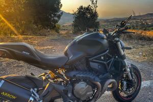 Ducati monster 821 scarico arrow