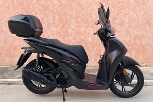 Honda SH 150 Sport Nero Opaco ABS 488 km - 2025