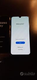 Samsung Galaxy A40+scatola e cuffie nuove+2 cover

