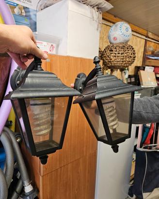 2 lanterne da giardino in ferro nere.