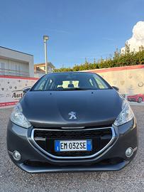 Peugeot 208 1.4 HDi 68 CV 5 porte Allure