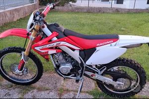 hm crf 125 4t - patente A1