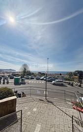 2 LOCALI VISTA MARE TERRAZZINO + POSTO AUTO COPERT