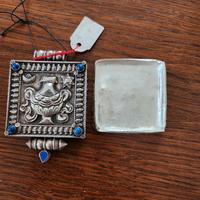 scatola portagioie in argento del Rajasthan 