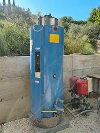 Generatore acqua calda ad accumulo