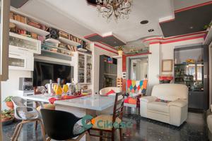 La Vega. Ampio pentavano con posto auto