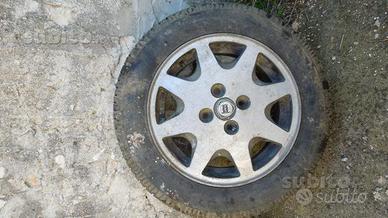 Cerchione in lega lancia dedra