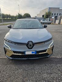 megane e tech 60 kw  iconic