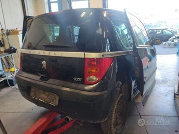 Paraurti posteriore PEUGEOT 1007 del 2006