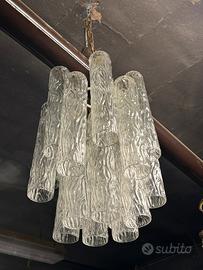 Coppia di lampadari moderni in vetro di murano