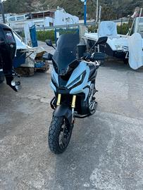 HONDA X-ADV 750 (pari al nuovo)