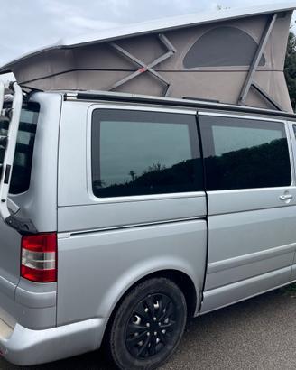Volkswagen T5 California 2,5 TDI