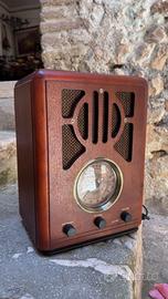 Radio Thomas Collector’s Edition Model 711 America