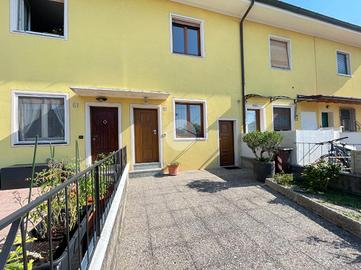 VILLA A SCHIERA A BRESCIA
