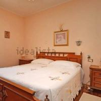 Struttura letto matrimoniale e comodini