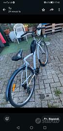 1  bici btwin misura 28 con cambio 