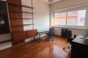 STANZA USO PROFESSIONALE metro B Libia