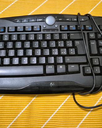 Tastiera Logitech USB