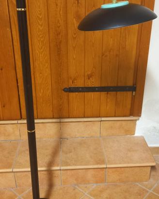 Lampada da terra alogena vintage nera oro