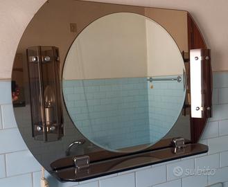 Specchio bagno vintage e armadietto pensile