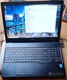 Fujitsu LIFEBOOK A555 15.6" | Intel i3 | 8GB RAM