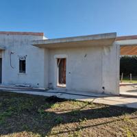 Villetta in costruzione su un lotto di 1000 mq