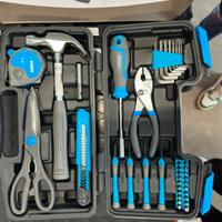 Valigetta con utensili assortiti