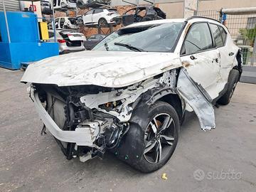 RICAMBI VARI VOLVO XC40 (536) 2.0 HYBRID 16v AUT 1