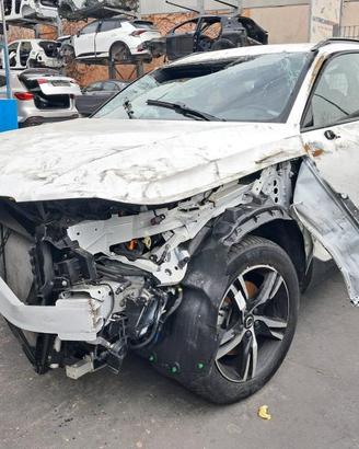 RICAMBI VARI VOLVO XC40 (536) 2.0 HYBRID 16v AUT 1