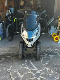 MP3 PIAGGIO HPE patente B