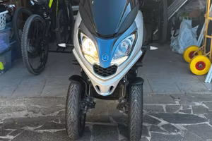 MP3 PIAGGIO HPE patente B