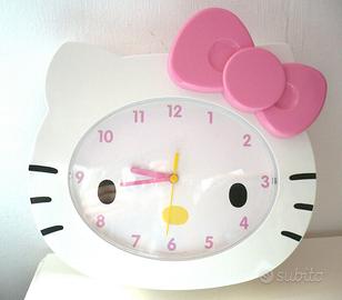 Hello Kitty Face Clock