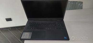 Dell Vostro 3500 intel5 8GB RAM 256GB SSD