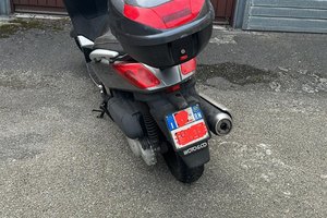 Yamaha Xmax 250