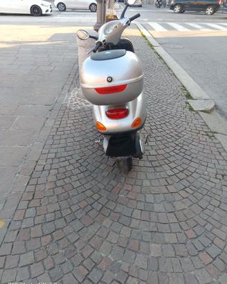 Vespa et2 50