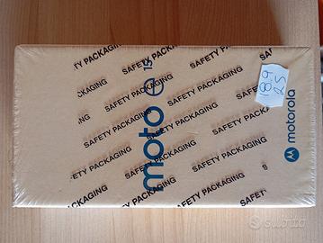 telefono Motorola E15