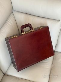 Valigetta 24h in pelle rigida con codice