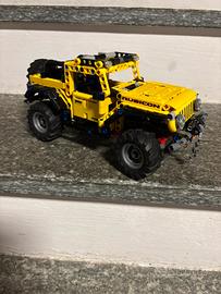 Lego Technic Jeep Wrangler 42122