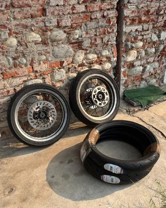cerchi motard + gomme nuove + corona