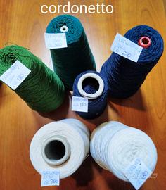 rocche di filati in cordonetto 