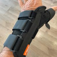 Polsiera immobilizzatore per polso sinistro