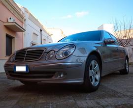 Mercedes-Benz E270 CDI Avantgarde W211