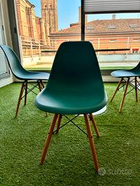 Set 4 sedie design Eames