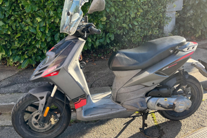 Aprilia sr 50 2 t