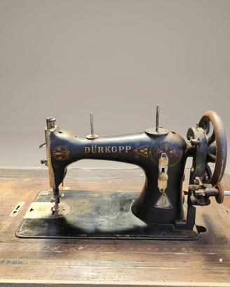 Macchina da cucire d'epoca DÜRKOPP - Fine '800