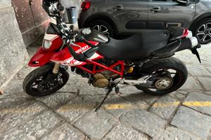Ducati hypermotard 1100s