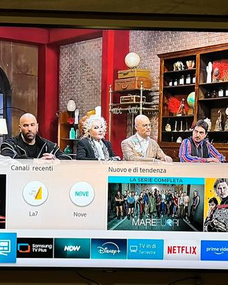 Samsung Q60R 65’’