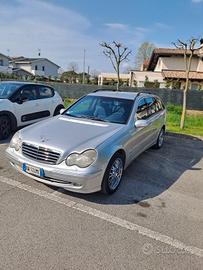 Mercedes 220C AVANGARD station wagon
